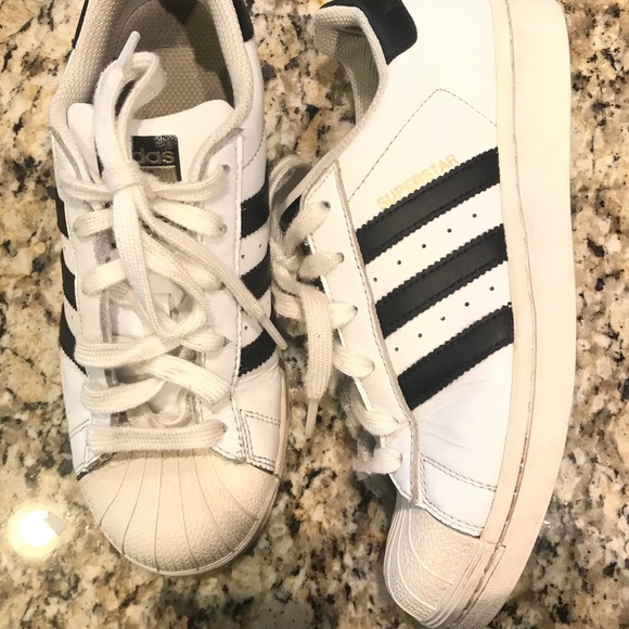 adidas Shoes - Adidas Superstar